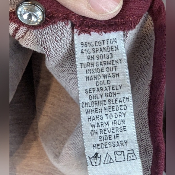 Dream Jeannes by Quacker Factory burgundy medium button up sequined - Picture 4 of 14